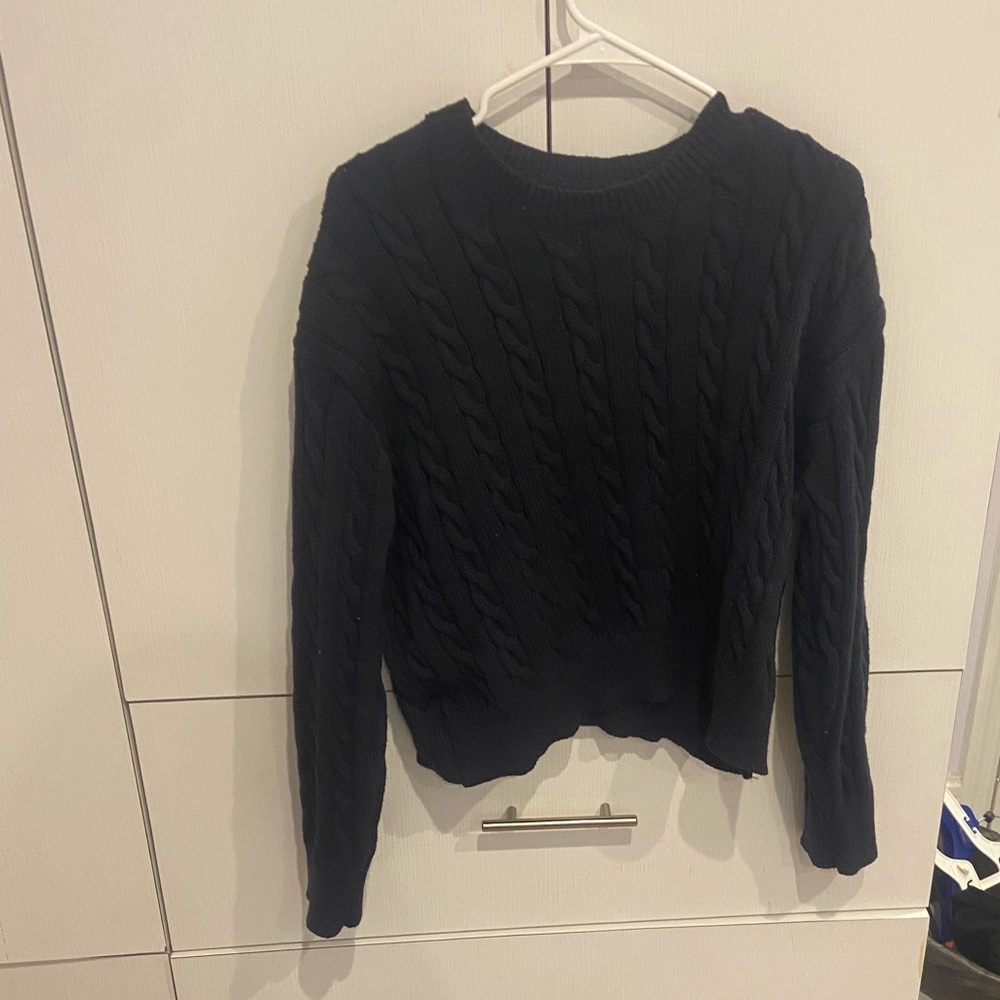 Super cute SHEIN sweater